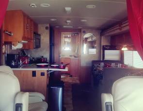 2007 Winnebago Journey SE