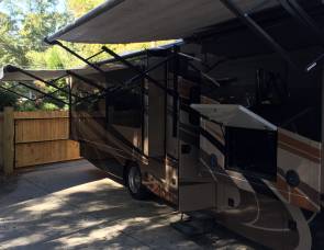 2016 Thor Motor Coach M-37KT Ford