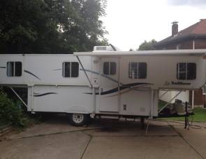 2003 Trailmanor 2720
