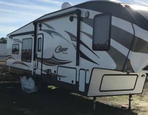 2014 2014 Cougar 333MKS