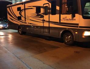 2010 Coachmen Mirada 34bh