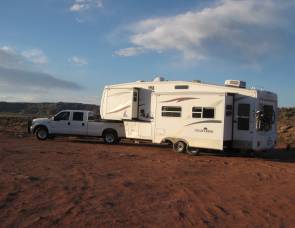 2004 FOREST RIVER CEDAR CREEK 30 RLBS