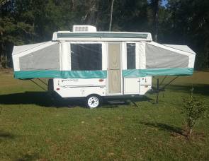 2004 Forest River Rockwood 1610