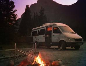 2004 Seats 8! Sprinter RV Sportsmobile (up to 24 MPG) Free access to Minnesota State Parks!