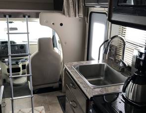 2018 Thor Chateau 22B