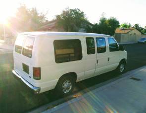 2005 Ford e150 conversion van