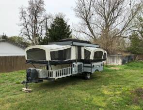 2008 Fleetwood - Evolution Floorplan: E3 (Toy Hauler)