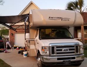2017 Thor Freedom Elite 29FE
