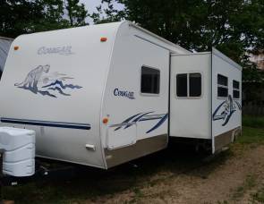 2004 Keystone Cougar 4 bed bunkhouse