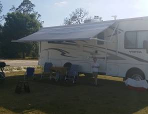 2013 Winnebago Vista