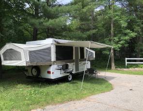 2010 Rockwood Premier 2317G