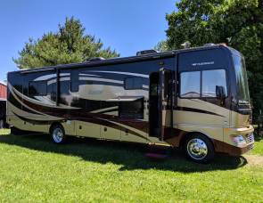 2013 Fleetwood Bounder 35K