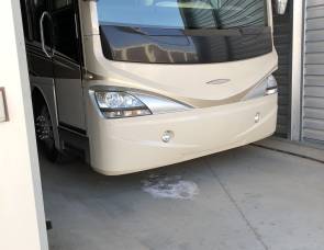 2008 Fleetwood Revolution- Diesel Pusher