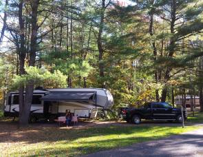 2015 Keystone Laredo