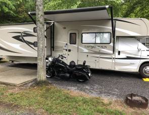 2014 Coachman Leprechaun 320BH