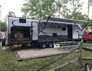 2018 Zinger Z-1 Series