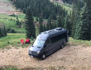 2019 Safari Condo Mercedes 4x4