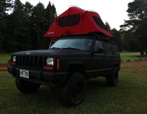 1997 Jeep Cherokee with Roof Top Tent