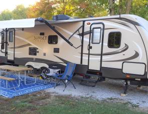 2015 Crossroads Sunset Trails 290RL Super Lite