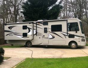 2014 PURSUIT - FREE DELIVERY TO CAMPLAND ON THE BAY • KOA CHULA VISTA • DE ANZA MISSION BAY PARK WITH A 2+ NIGHTS MIN RENTAL & FULL HOOK UPS SITE