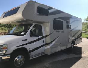 2016 Ford Coachman Leprechaun