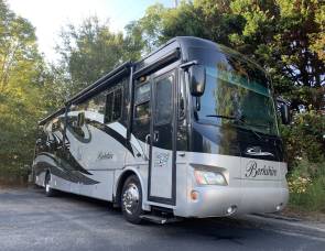 2011 Berkshire Bunkhouse - Class A Diesel Coach