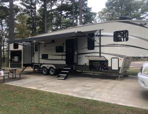 2016 Flagstaff/Forest River Palomino Sabre