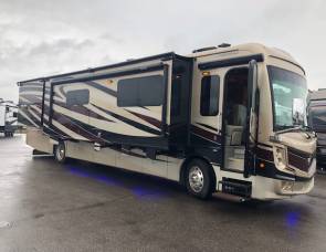 2017 Fleetwood Discovery 39F