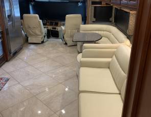 2015 Fleetwood Discovery 40G