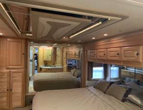 2004 Monaco 45 Executive PBD