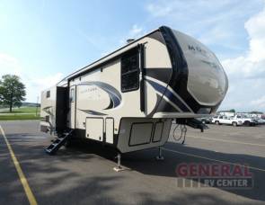2017 Montana High Country 305RL
