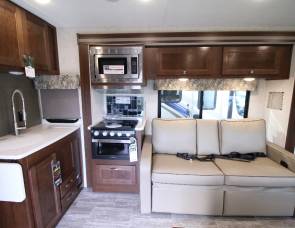 2019 FOREST RIVER FORESTER 2861DSF