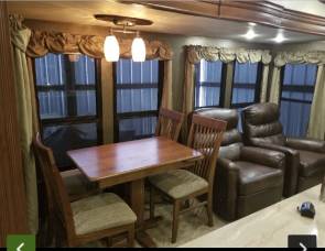 2014 Yellowstone 34FRSI