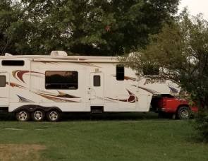 2010 Keystone Raptor 3912
