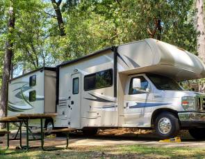 2016 Coachmen Leprechaun 32BH