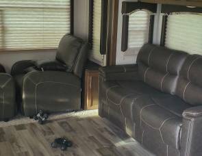2018 Keystone Cougar 28SGS
