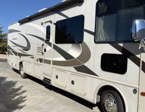 2016 Thor Motor Coach Hurricane