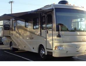 2008 Bounder Diesel Pusher 38V