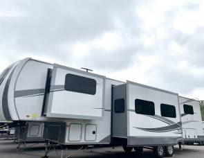2019 Highland Ridge Open Range Model 373RBS