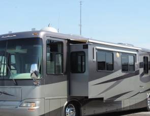 2004 Dutch Star 4010 by Newmar