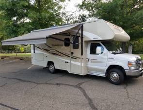 2017 Winnebago Minnie Winnie 22R