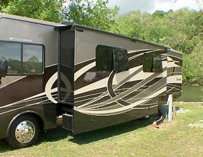 2015 Fleetwood Bounder - AFl10