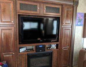 2013 Coachmen Chaparral Signature Series