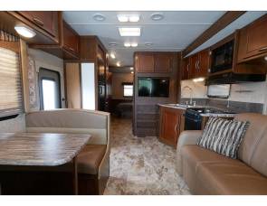 2016 Coachmen Pursuit 33BH