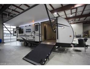2018 Outback ultra lite 240urs