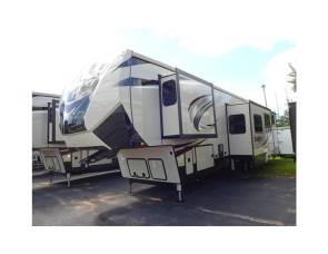 2018 Forest River Sandpiper 379flok
