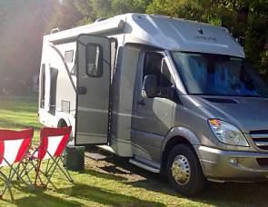 2014 Leisure Travel Van Unity MB
