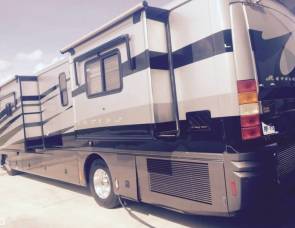 2013 Fleetwood Revolution 40C