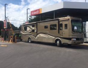 2011 MONACO KNIGHT