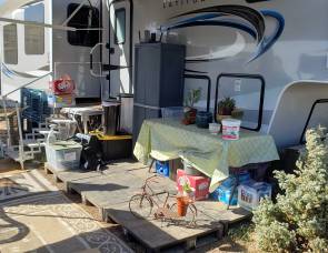 2016 Winnebago Latitude